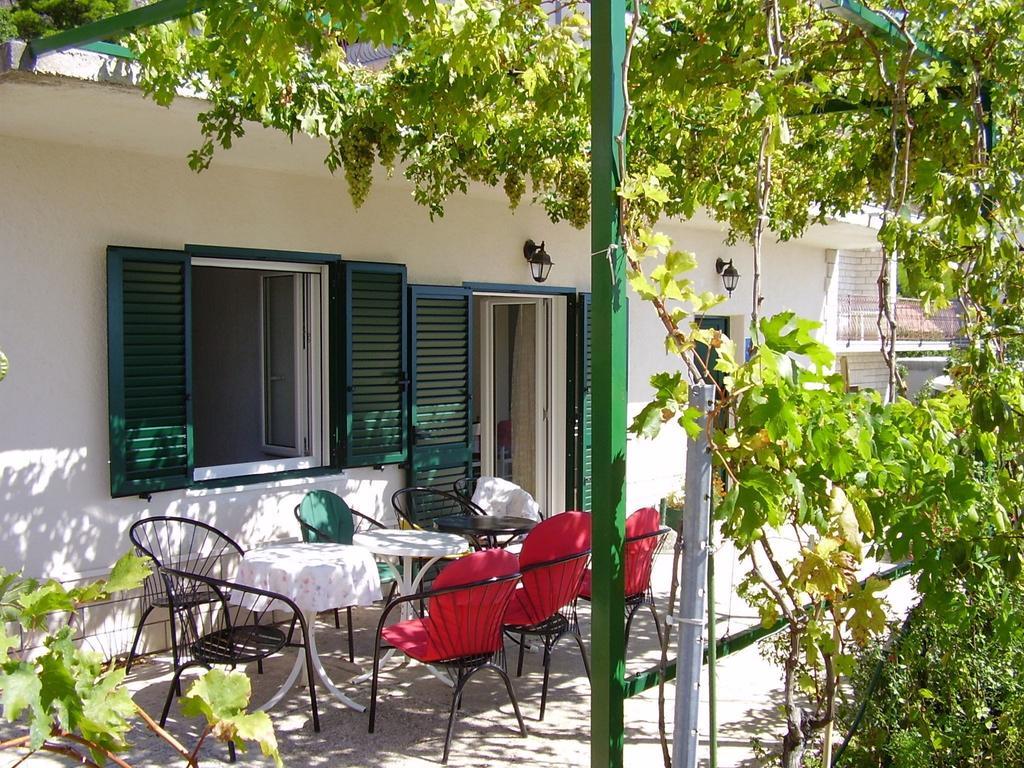 Petar Apartment Оміш Екстер'єр фото